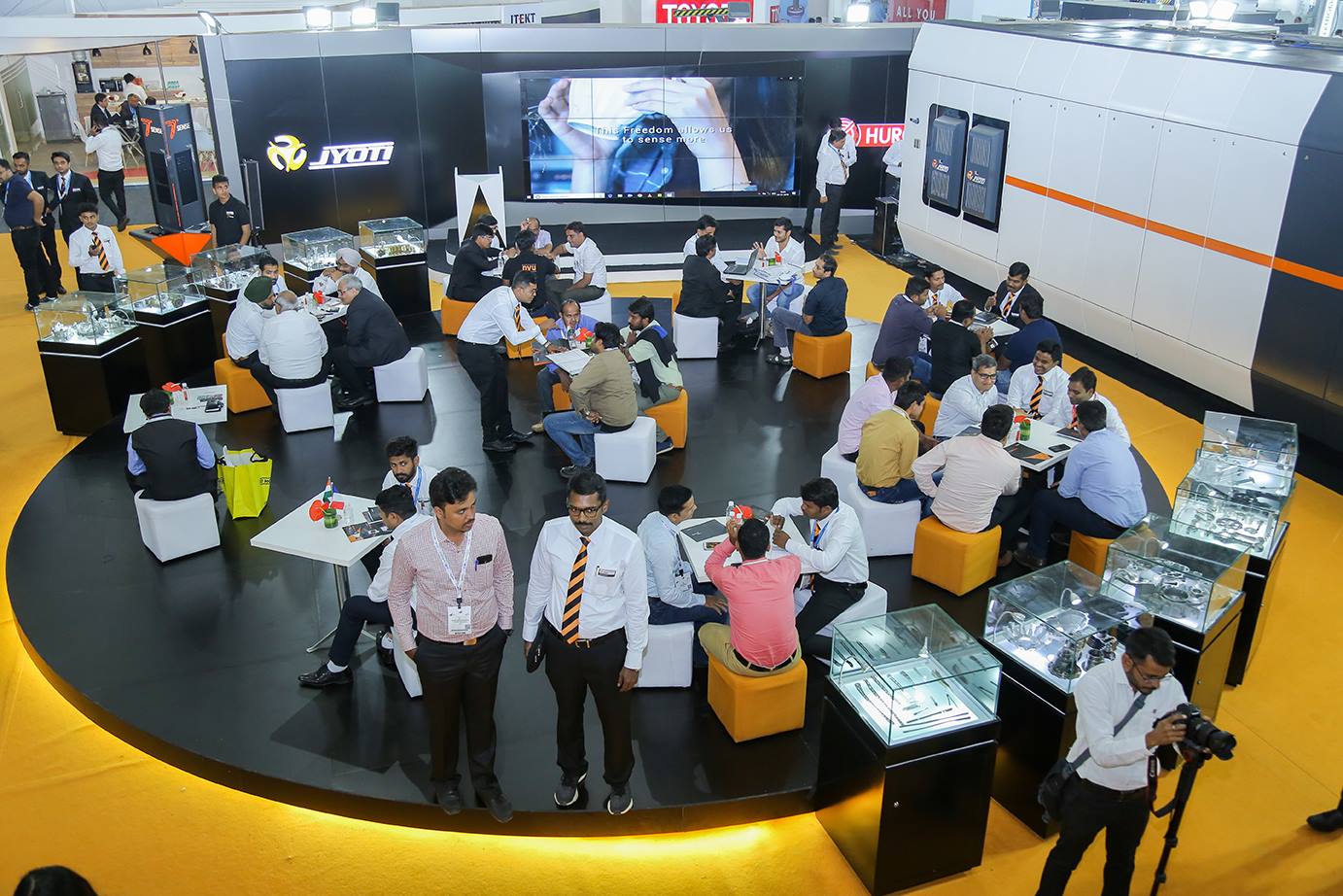 Jyoti Stands out at Imtex'19 with an Artificial Intelligence and other class apart cutting edge technologies on the display !